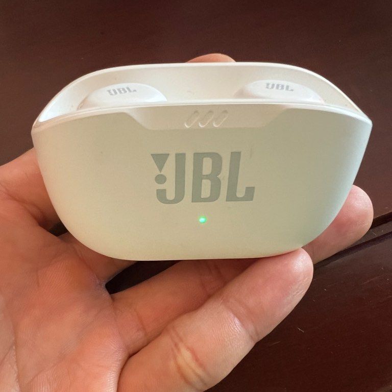 JBL Wave Buds True Wireless Noise-Cancelling Earbuds White