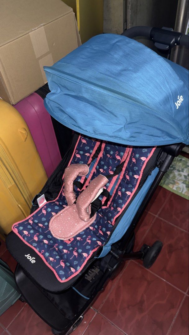 Joie Pact Lite Stroller - Teal (Category: Strollers) located in Manila. Submitted by annabananna (Listing ID 1444411253, Image 2). Description: - Lightweight and compact design - Effortless folding and carrying - Canopy for sun protection - Convenient storage basket underneath - Secure safety harness - Ideal for travel and everyday use For pickup only. .