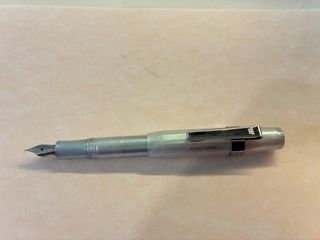 （分類：）位於 。 由 honest_man_53149 提交（商品編號 1447497752，圖片 1）。簡介： 。