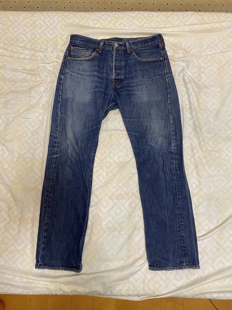Levi's 501 Original Fit Jeans (Category: Jeans) located in Taguig. Submitted by ayo.pie (Listing ID 1447662703, Image 1). Description: - Levi’s 501 Original Fit Jeans (Second hand) - Medium-Dark Indigo - W: 32 / L: 30 RFS: Decluttering Original price: ₱7,000 Selling for: ₱2,800 (negotiable) - Authentic - Condition: Like new, barely worn, no rips, no damage - Fit: Original Fit - Closure: Button Fly - No packaging - Arrange delivery via Lalamove or