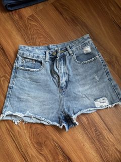 (Category: ) located in . Submitted by ct_ing (Listing ID 1447513511, Image 1). Description: .
