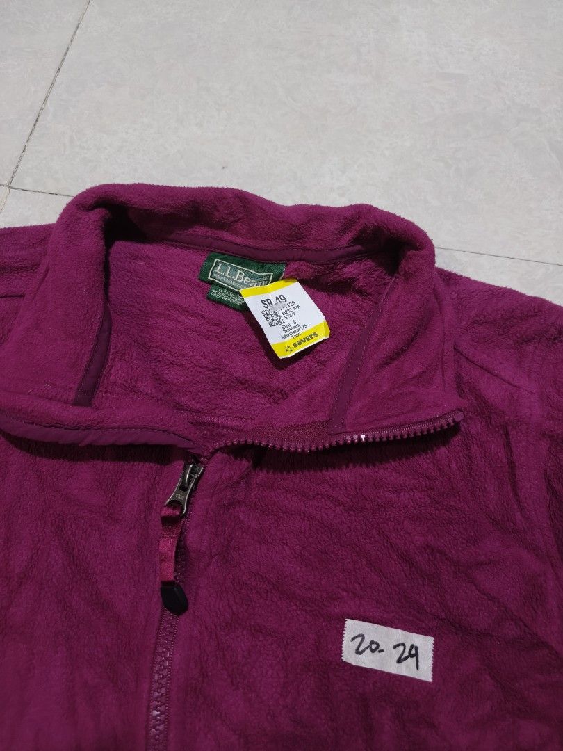 l.l.bean Magenta Fleece Zip-Up Jacket (Category: Coats, Jackets and Outerwear) located in Quezon City. Submitted by jamtnf (Listing ID 1447643196, Image 3). Description: - Cozy magenta fleece jacket from L.L.Bean - Full zip-up front with stand-up collar - Two zippered hand pockets - Drawstring hem for adjustable fit - Perfect for layering or cooler weather.