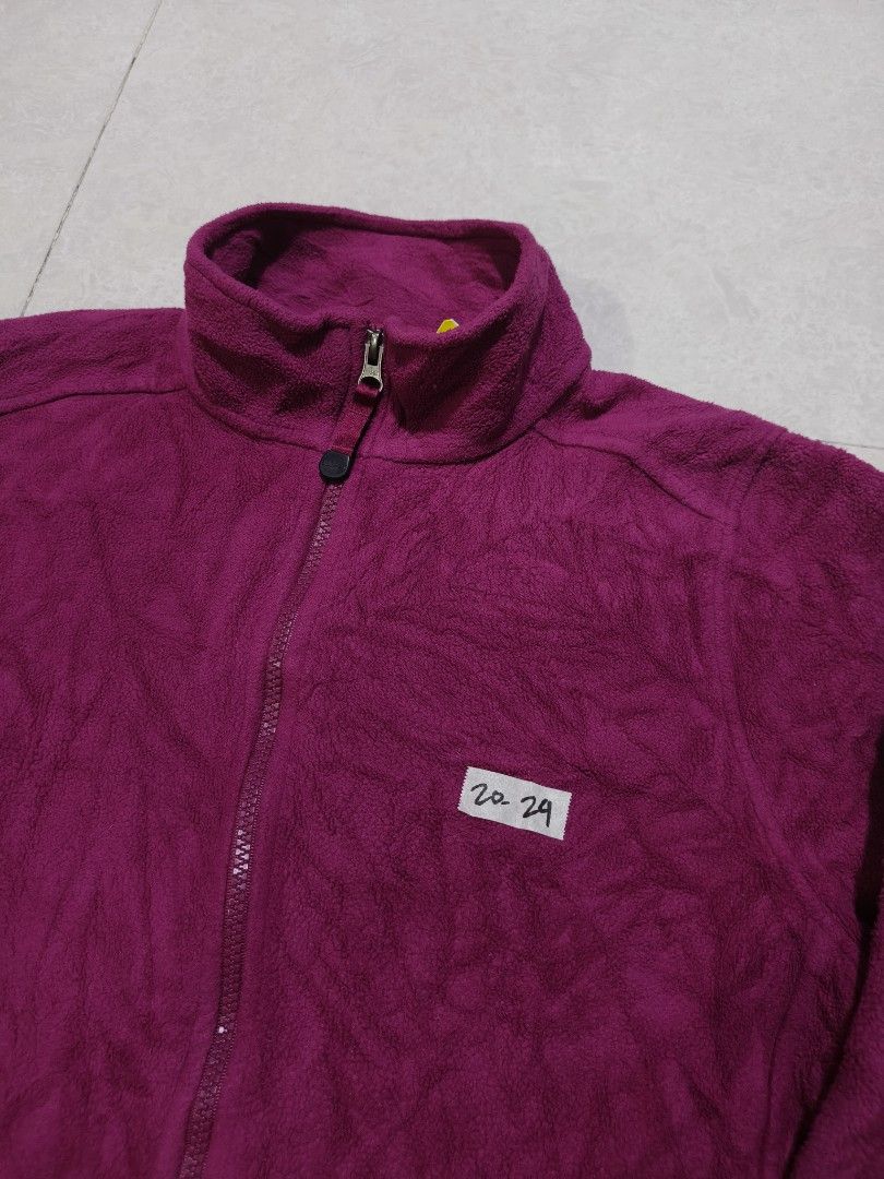 l.l.bean Magenta Fleece Zip-Up Jacket (Category: Coats, Jackets and Outerwear) located in Quezon City. Submitted by jamtnf (Listing ID 1447643196, Image 2). Description: - Cozy magenta fleece jacket from L.L.Bean - Full zip-up front with stand-up collar - Two zippered hand pockets - Drawstring hem for adjustable fit - Perfect for layering or cooler weather.