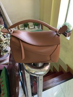 (Category: ) located in . Submitted by gerlieluxurycloset2024 (Listing ID 1447480381, Image 1). Description: .