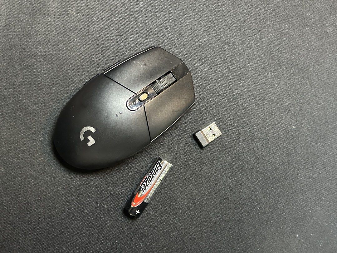 Logitech G304 LIGHTSPEED Wireless Gaming Mouse (Category: Mouse & Mousepads) located in Cavite. Submitted by suprem0clyde (Listing ID 1447554279, Image 2). Description: 💯 Excellent working condition ✅ Original Logitech G304 LIGHTSPEED wireless gaming mouse ✅ Reliable LIGHTSPEED wireless technology with low-latency performance ✅ HERO sensor up to 12,000 DPI for precise tracking ✅ Lightweight and comfortable for gaming or everyday use ✅ Long batte