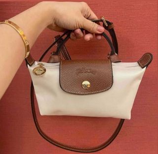 (Category: ) located in . Submitted by luxe_pick_planet (Listing ID 1447519424, Image 1). Description: .