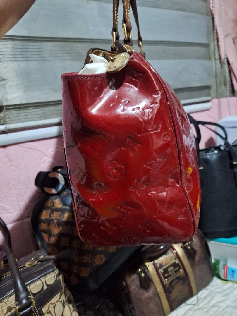 LV Vernis (Category: Luxury Bags & Wallets) located in Quezon City. Submitted by cloudymay (Listing ID 1447673431, Image 3). Description: Koreasource genuine leather .