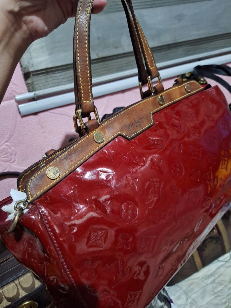 LV Vernis (Category: Luxury Bags & Wallets) located in Quezon City. Submitted by cloudymay (Listing ID 1447673431, Image 2). Description: Koreasource genuine leather .