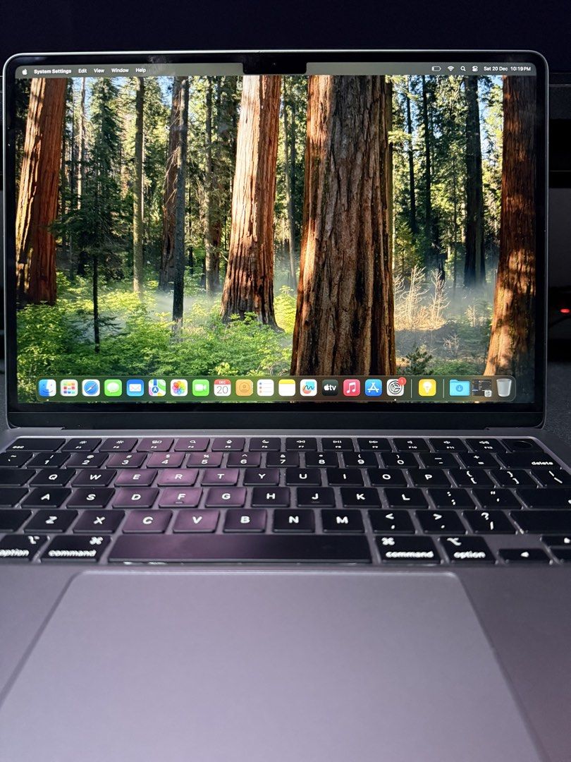 Macbook Air M2 - Base Model (Space Grey)508660278226462721