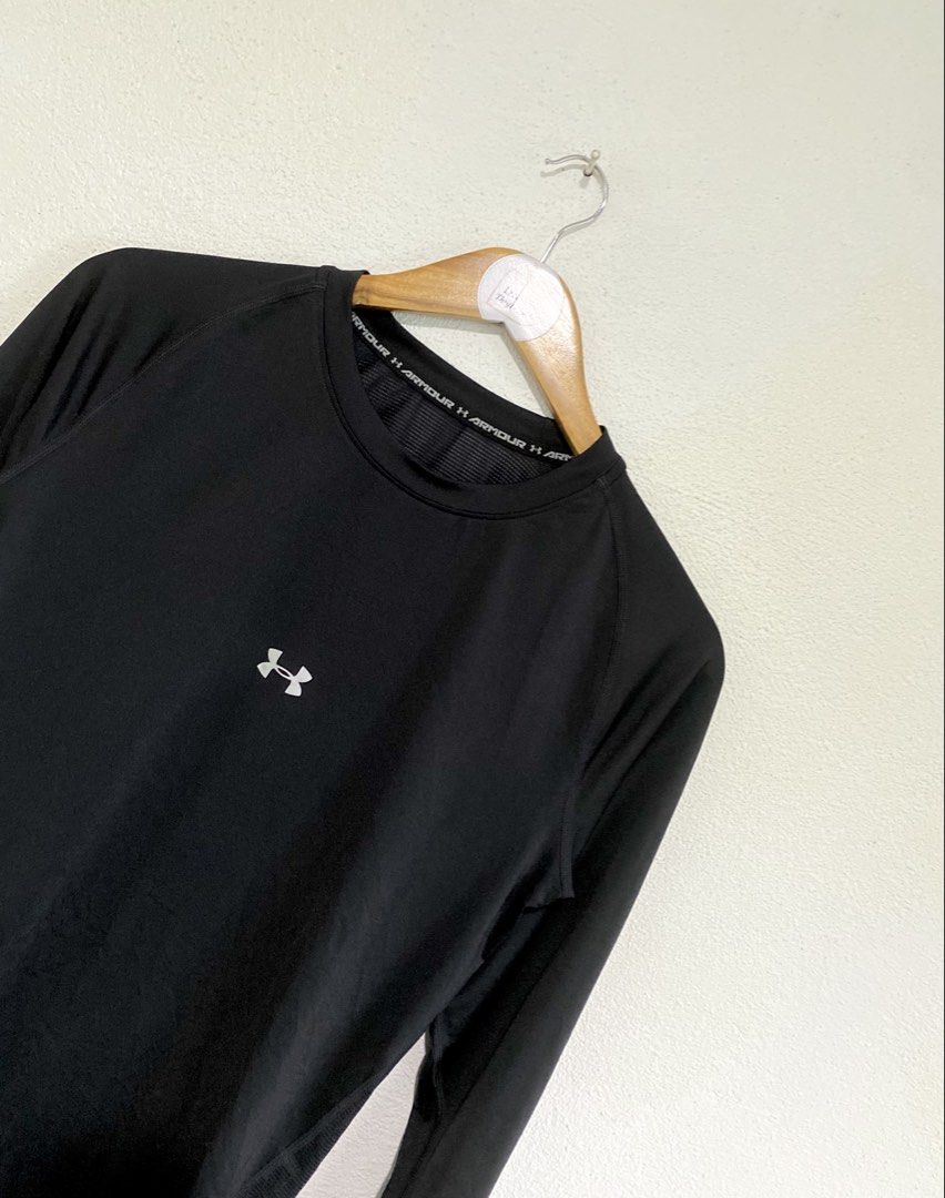 Men’s Under Armour Compression Shirt (Category: Activewear) located in Goa. Submitted by dandd_thrift_goods (Listing ID 1447605576, Image 2). Description: ▪️ SIZE ON TAG: XL ▪️DIMES: Length 26.4| Width 17.2 (Stretchable) ▪️COLOR RATE: 10/10 ▪️CONDITION: 10/10 ▪️ISSUE: ❌ .