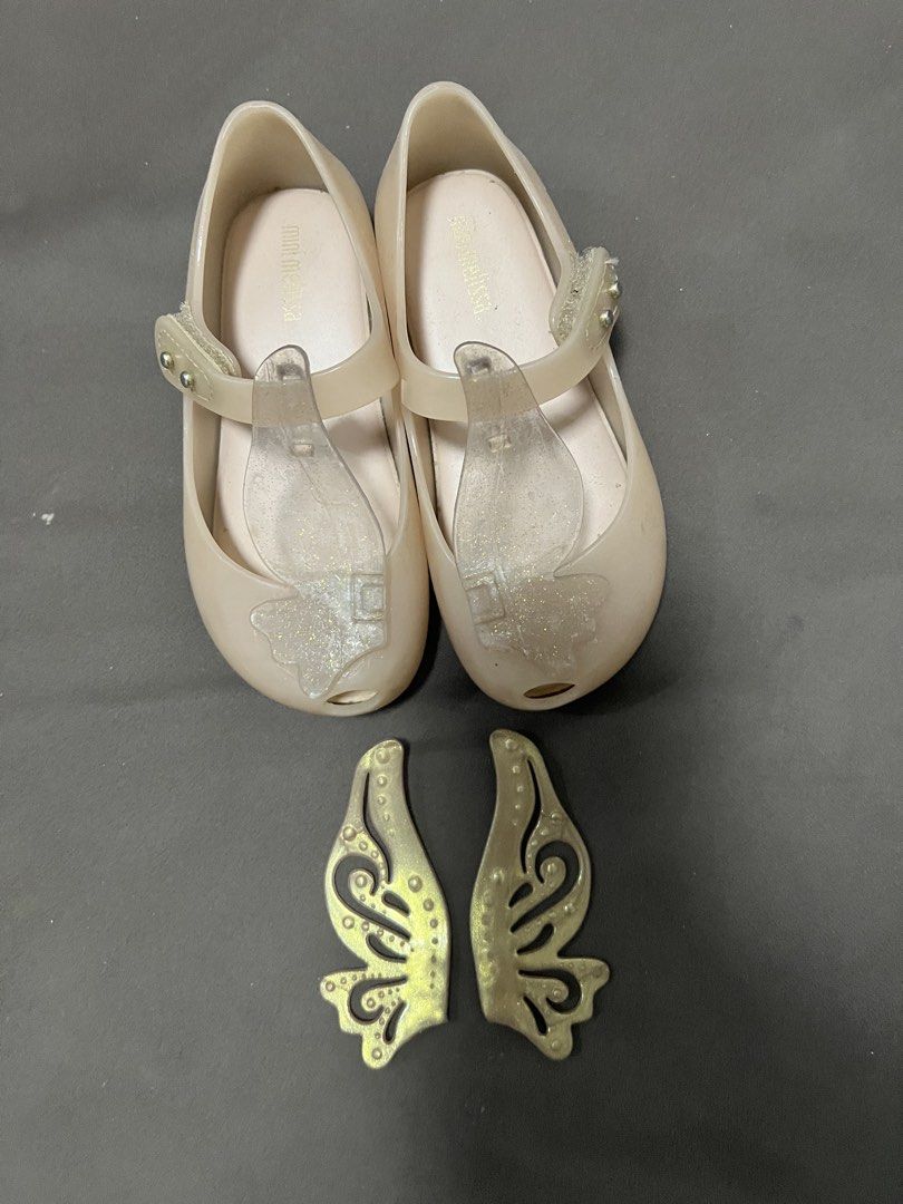 Mini Melissa Jelly Shoes (Category: Babies & Kids Fashion) located in Quezon City. Submitted by misssjeon (Listing ID 1447622547, Image 1). Description: - Cute Mini Melissa jelly shoes - Color: Light beige - Size: 9 (US) - Need to attach butterfly design - Made in Brazil - Easy to clean material - Perfect for little ones who love sparkle and fun.