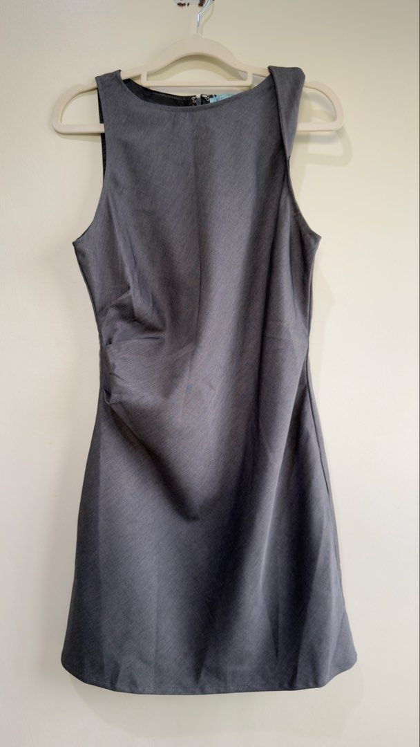 Mint Vanilla Grey Sleeveless Mini Dress (Category: Dresses) located in Butuan. Submitted by islay18 (Listing ID 1447572070, Image 3). Description: Loc: Butuan City. We ship nationwide. May twist design sa left shoulder..