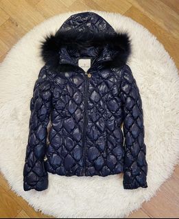 (Category: ) located in . Submitted by rikascloset1220 (Listing ID 1447667769, Image 1). Description: .