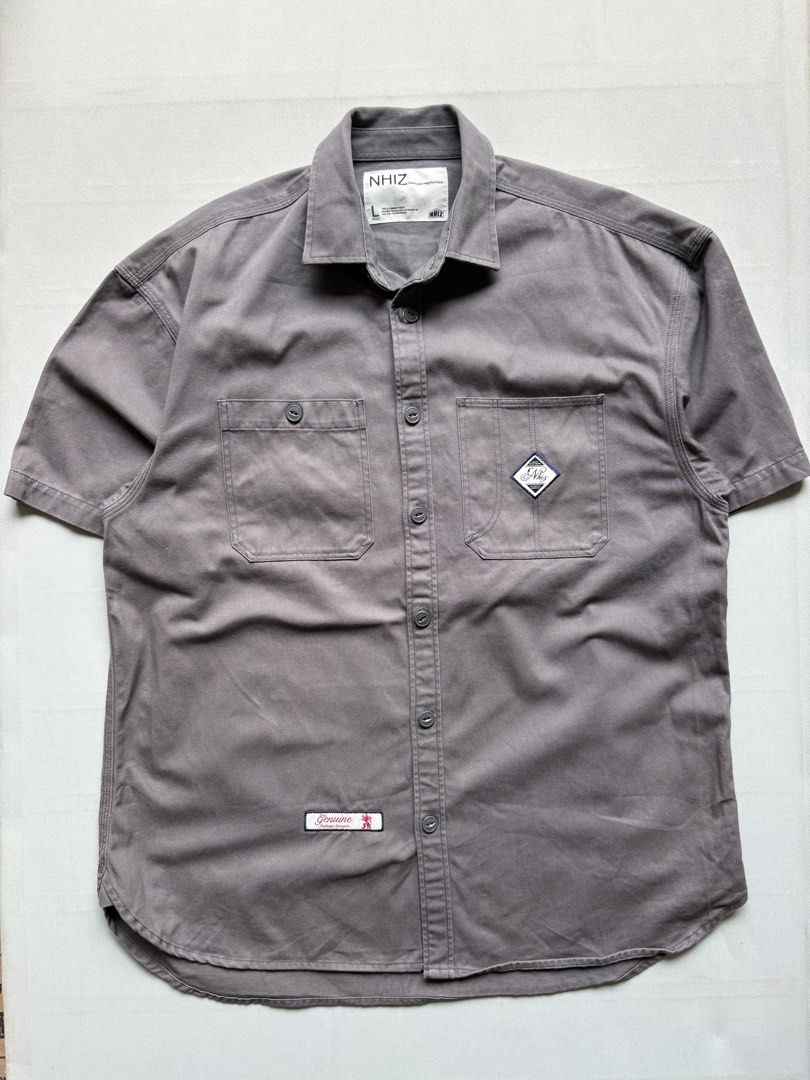 NEIGHBORHOOD X IZZUE BUTTONDOWN (Category: Tshirts & Polo Shirts ) located in Baguio. Submitted by viibodegaaa (Listing ID 1447653837, Image 1). Description: Item: NEIGHBORHOOD X IZZUE BUTTONDOWN Size: L Width: 23’ Length: 30.5-31.5’ Condition: excellent - new Price: 1880 .