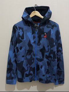 (Category: ) located in . Submitted by dropdeadthrift (Listing ID 1447484215, Image 1). Description: .