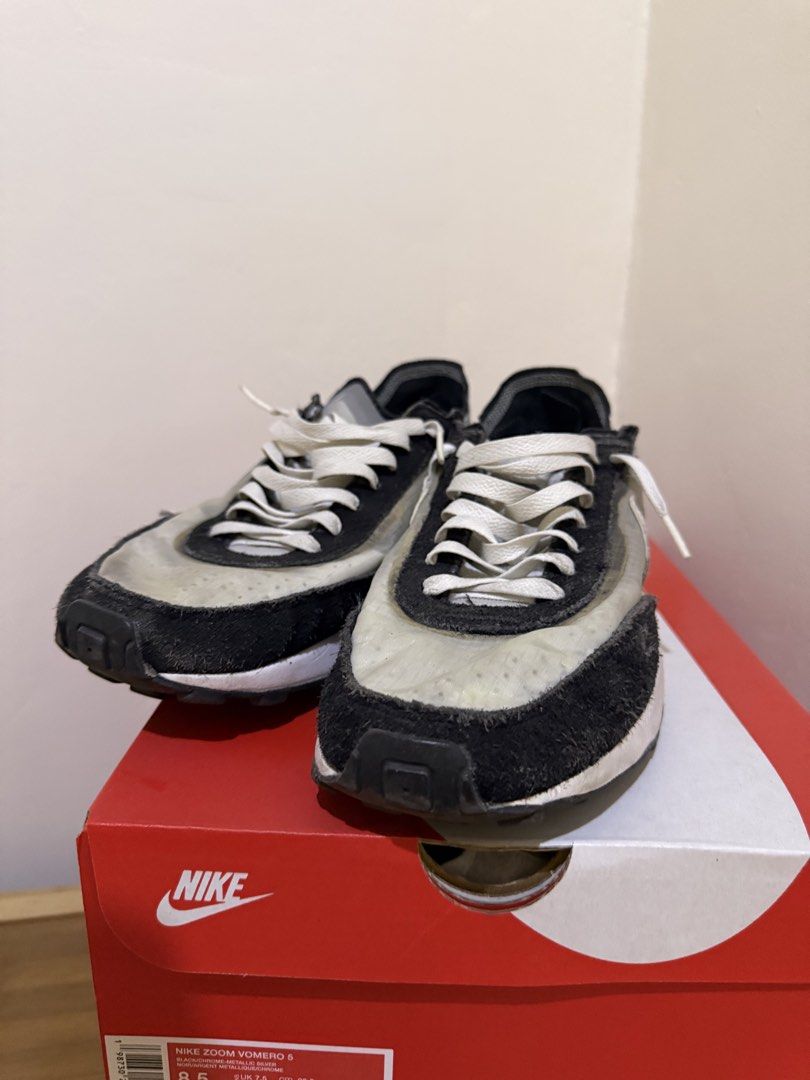 Nike Men's Waffle Grey Black size 8 (Category: Sneakers) located in Cavite. Submitted by galoreforsale (Listing ID 1447650211, Image 2). Description: - Colorway: Cobblestone (Black, Grey, White) - Size: US 8 - Reason for selling: No longer needed.