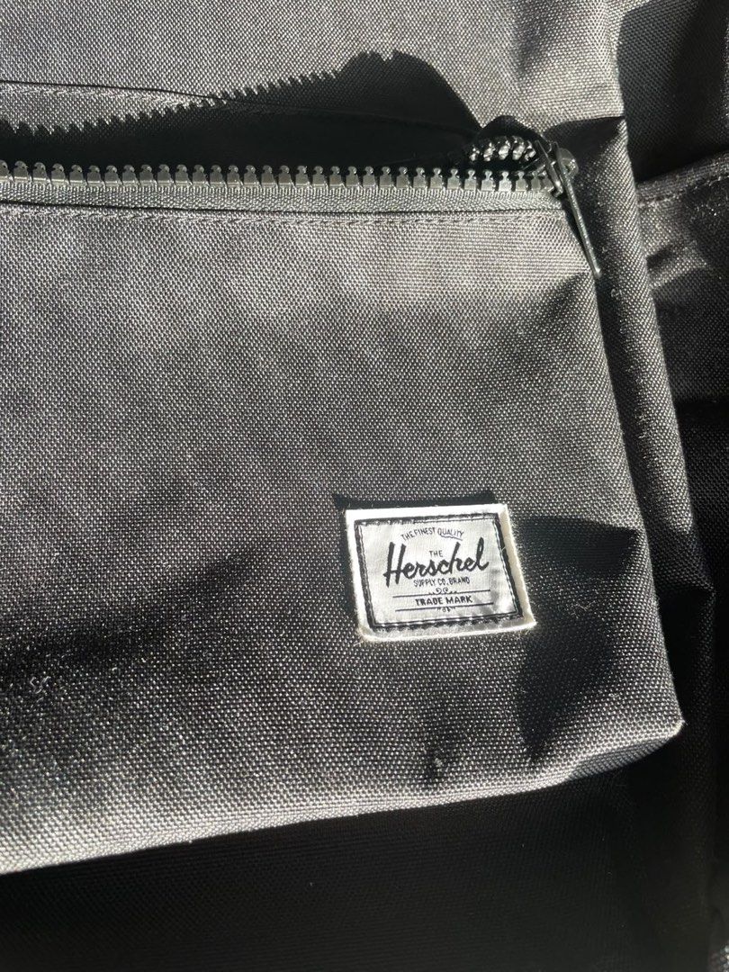 OG BRAND NEW Herschel Backpack in Black Size Medium (Category: Backpacks) located in Paranaque City. Submitted by dionescollections (Listing ID 1447471880, Image 2). Description: No box or paper bag. Item bought at Canada outlet store via Pasabuy. RFS (Reason for Selling): Major closet decluttering! Size: XL * Width: 13.5 in * Length: 18.5 in Condition: Excellent Condition (10/10) - BRAND NEW ✔ No stains, tears, or holes **Reason for Selling:** C