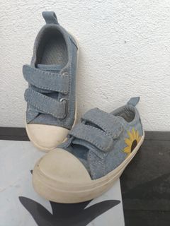 (Category: ) located in . Submitted by centique01 (Listing ID 1447609369, Image 1). Description: .