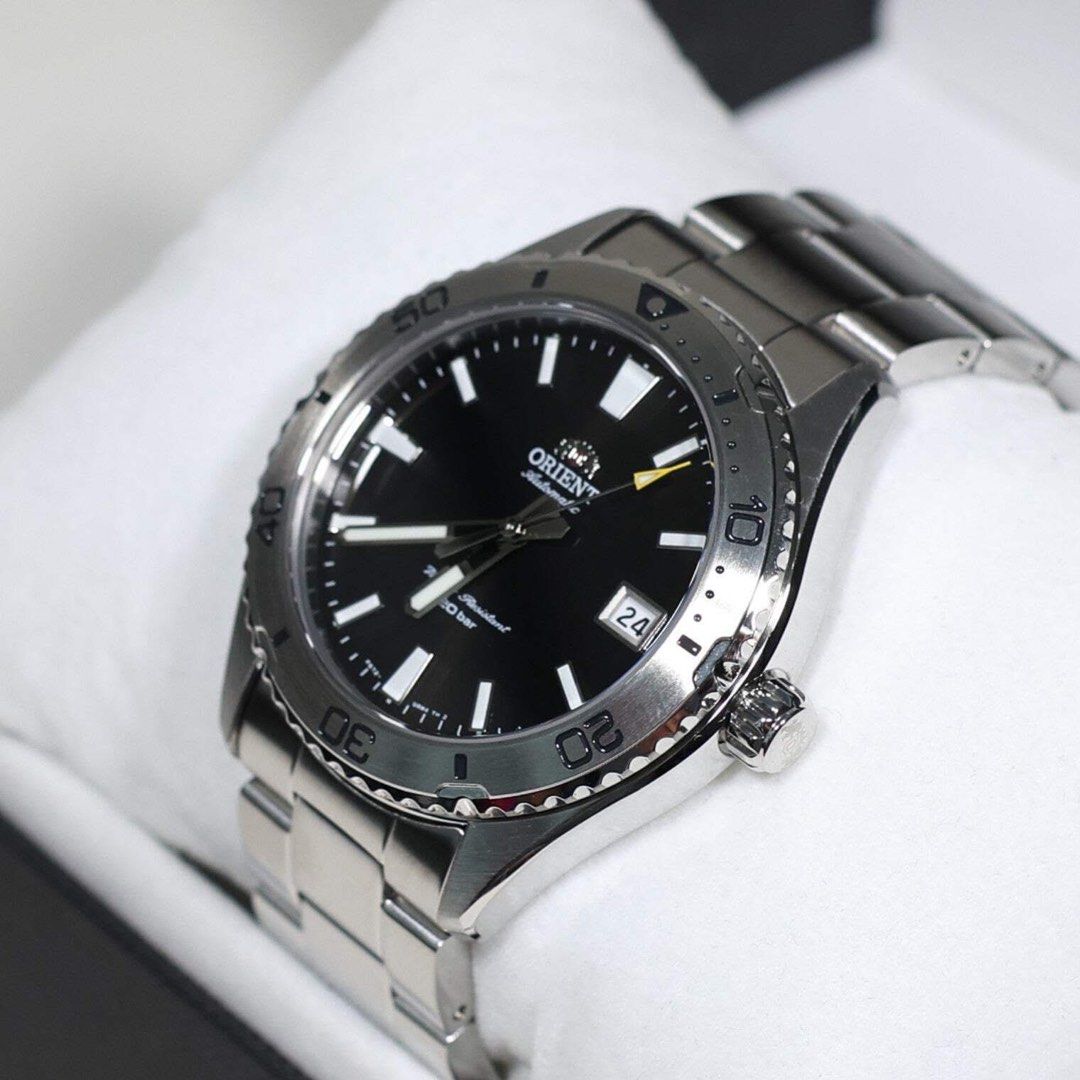 Orient Sports RA-AC0Q01B (Category: Luxury Watches) located in Manila. Submitted by seikowatchfactory (Listing ID 1447526535, Image 3). Description: Model: RA-AC0Q01B Price: 15000 pesos Specifications: Case Diameter: 39.9mm Case Thickness: 12.8mm Lug-to-lug: 46.5mm Caliber: Orient F6722 Mechanical Movement 40 hours Power Reserve Case Material: Stainless Steel Sapphire Crystal Band Width: 20mm 200m Water Resistance 22 Jewels Screw Down Crown Weigh
