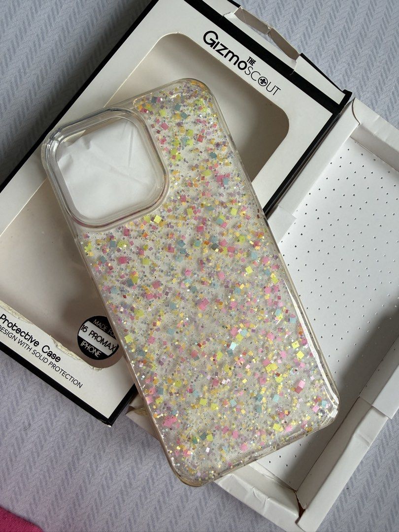 Original Gizmo Scout 16 Pro Max Case (Category: Cases & Sleeves) located in Pasig City. Submitted by sasha_0121 (Listing ID 1447502073, Image 2). Description: RFS: NEED TO DECLUTTER Hindi pa sya yellowish and has protector corner flips for camera. Price is negotiable for sure buyers. Kindly refrain from sending low offers if it’s beyond your budget. Thank you for understanding..
