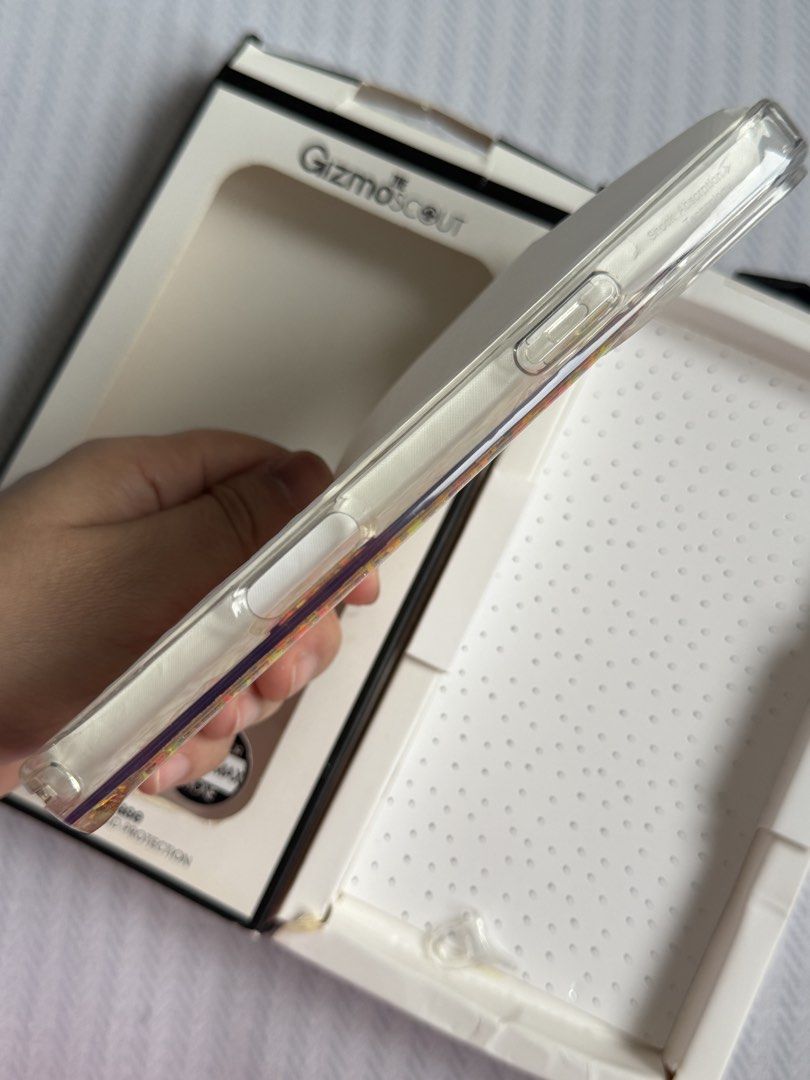 Original Gizmo Scout 16 Pro Max Case (Category: Cases & Sleeves) located in Pasig City. Submitted by sasha_0121 (Listing ID 1447502073, Image 3). Description: RFS: NEED TO DECLUTTER Hindi pa sya yellowish and has protector corner flips for camera. Price is negotiable for sure buyers. Kindly refrain from sending low offers if it’s beyond your budget. Thank you for understanding..