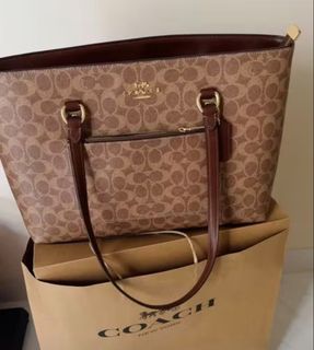 (Kategori: ) berada di . Dikirim oleh clara.turtle (ID iklan 1447524946, Gambar 1). Deskripsi: .