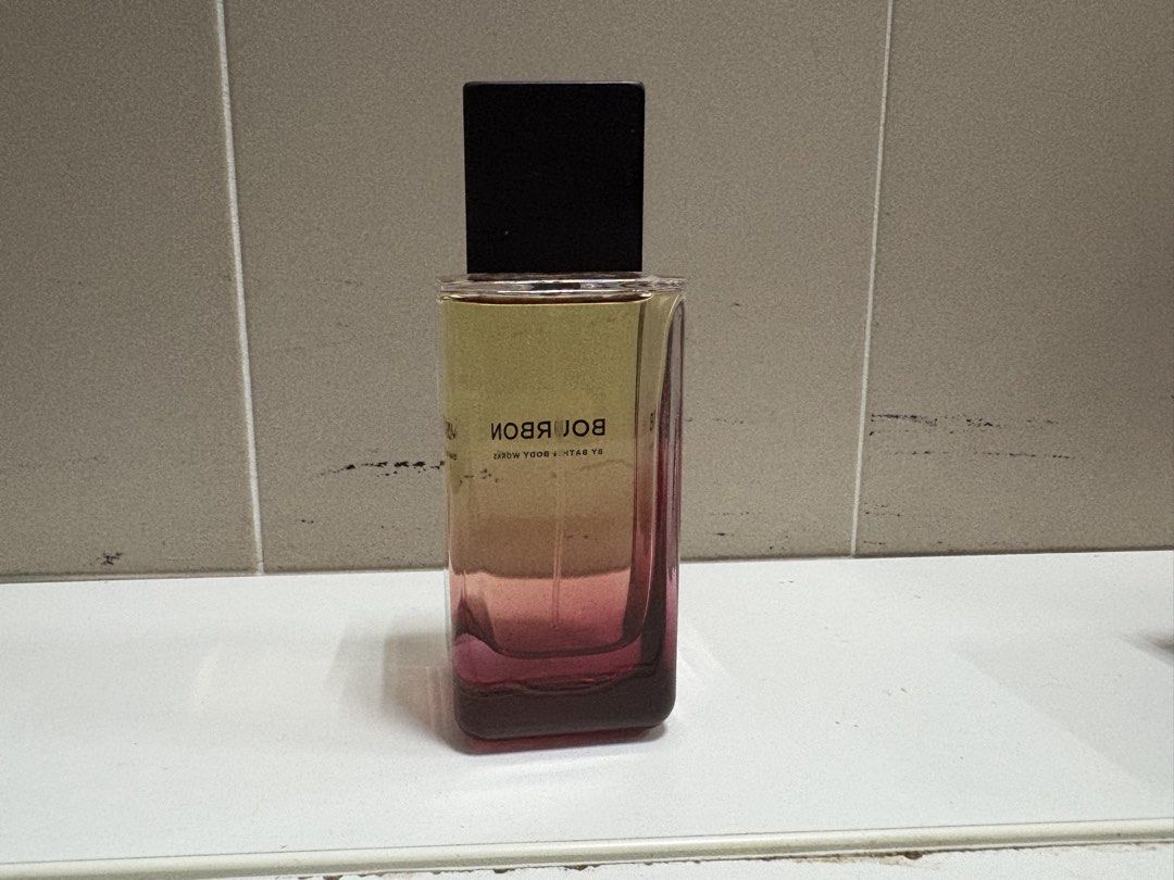(Partial) BBW Bourbon Cologne (Category: Fragrance & Deodorants) located in Kuantan. Submitted by afiljam (Listing ID 1447578730, Image 2). Description: Few sprays missing 100ml Full presentation (including box) Price includes shipping cost.