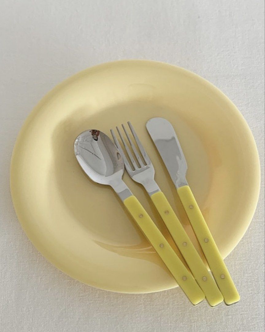 POPPY 5PCS CUTLERY SET (Category: Dinnerware & Cutlery) located in Manila. Submitted by fumikonbini (Listing ID 1447512316, Image 3). Description: Preorder Eta - 12 days upon purchasing .