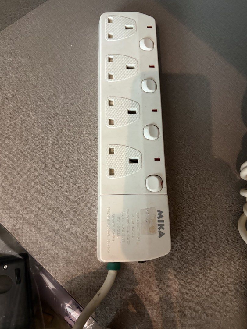 Power extensions socket cable (Category: Electrical, Adaptors & Sockets) located in Singapore. Submitted by mattselling_81445452 (Listing ID 1447607083, Image 2). Description: .