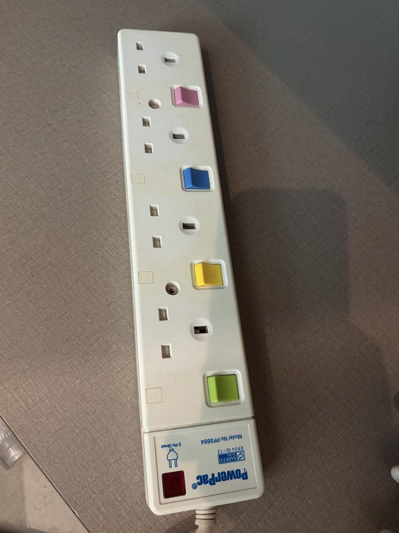 Power extensions socket cable (Category: Electrical, Adaptors & Sockets) located in Singapore. Submitted by mattselling_81445452 (Listing ID 1447607083, Image 4). Description: .