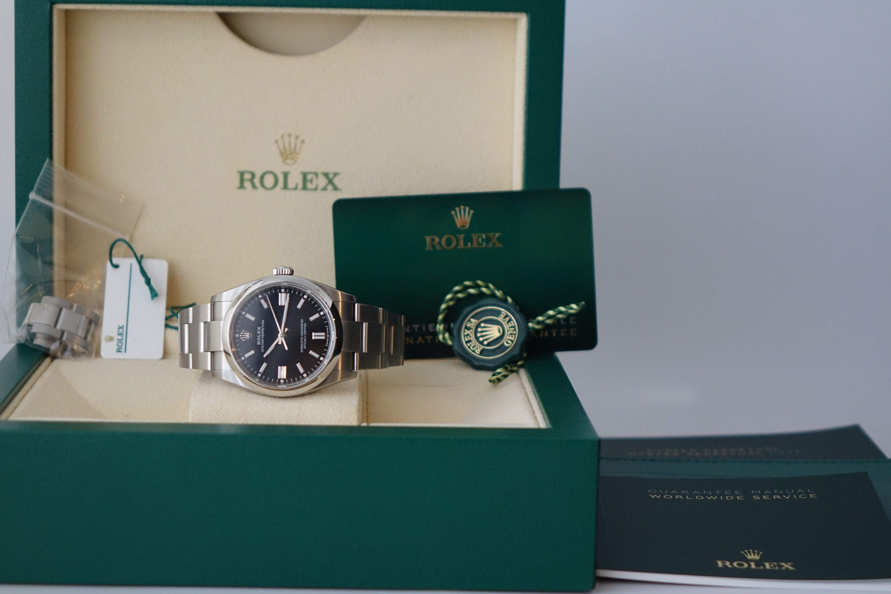 Rolex Oyster Perpetual 36 M126000 Black dial fullset (Category: Watches) located in Singapore. Submitted by wristime (Listing ID 1447598755, Image 3). Description: Join our tele-gram channel for the latest updates! https://bit.ly/4rwZ2Mp Retails for S$9,450. The Rolex Oyster Perpetual 36 is the perfect expression of timeless simplicity. Introduced in 2020, it features a versatile 36mm Oystersteel case paired with a sleek black dial that transitio
