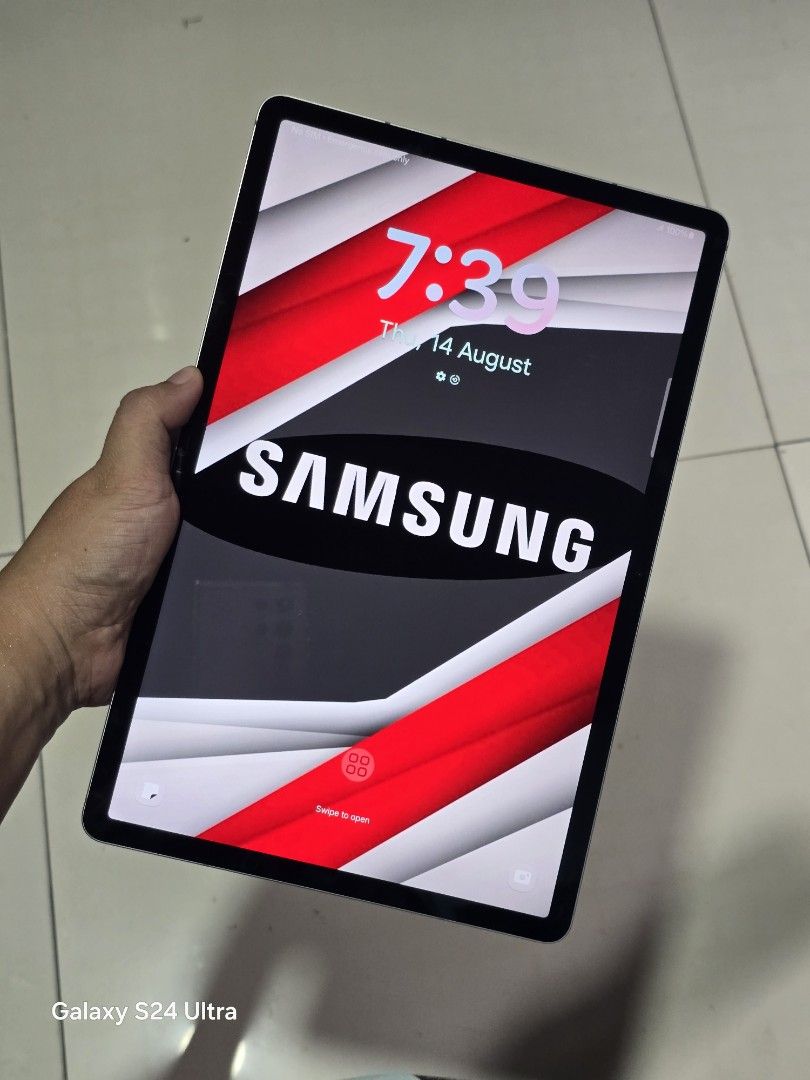 Samsung Tab S7 FE 5G 128gb (Category: Android) located in Manila. Submitted by aprilrosed02630 (Listing ID 1447541145, Image 2). Description: Samsung Galaxy Tab S7 FE WiFi & Cellular Price 📌 10500 Key features Samsung DeX: Transforms the interface into a desktop-like experience. 12.4 inch TFT LCD Snapdragon 750 5G 6gb RAM 128gb storage 10900 mah battery 8MP/5MP camera Dual speakers tuned by AKG ISSUE 📌: walang power & volume button orderan mo n