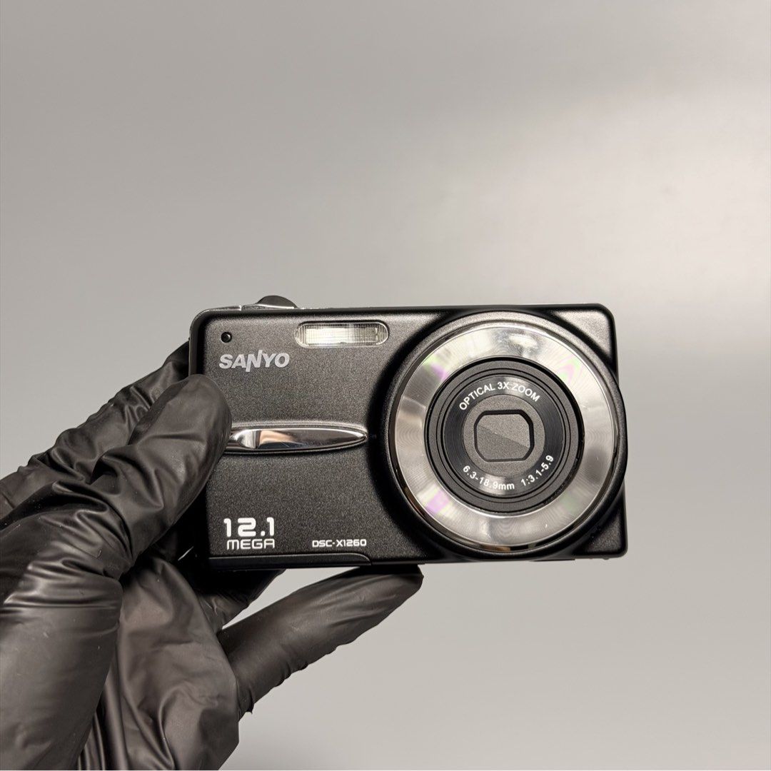 Sanyo X1260 Black - 12.1 Megapixel Digital Camera (Category: Cameras) located in Cavite. Submitted by datsoretro (Listing ID 1447660211, Image 1). Description: A fully functional unit with no problems with operation. Very minimal scratches (see photos) & very vibrant color. An SD storage can be provided for free with listed price if ever you need one. ZOOM: OK FLASH: OK PLAYBACK: OK SD CARD SAVING: OK Drop by or pickup if you want to test the ite