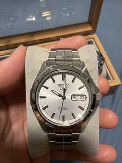(Category: ) located in . Submitted by anthonyheretosell (Listing ID 1447644234, Image 1). Description: .
