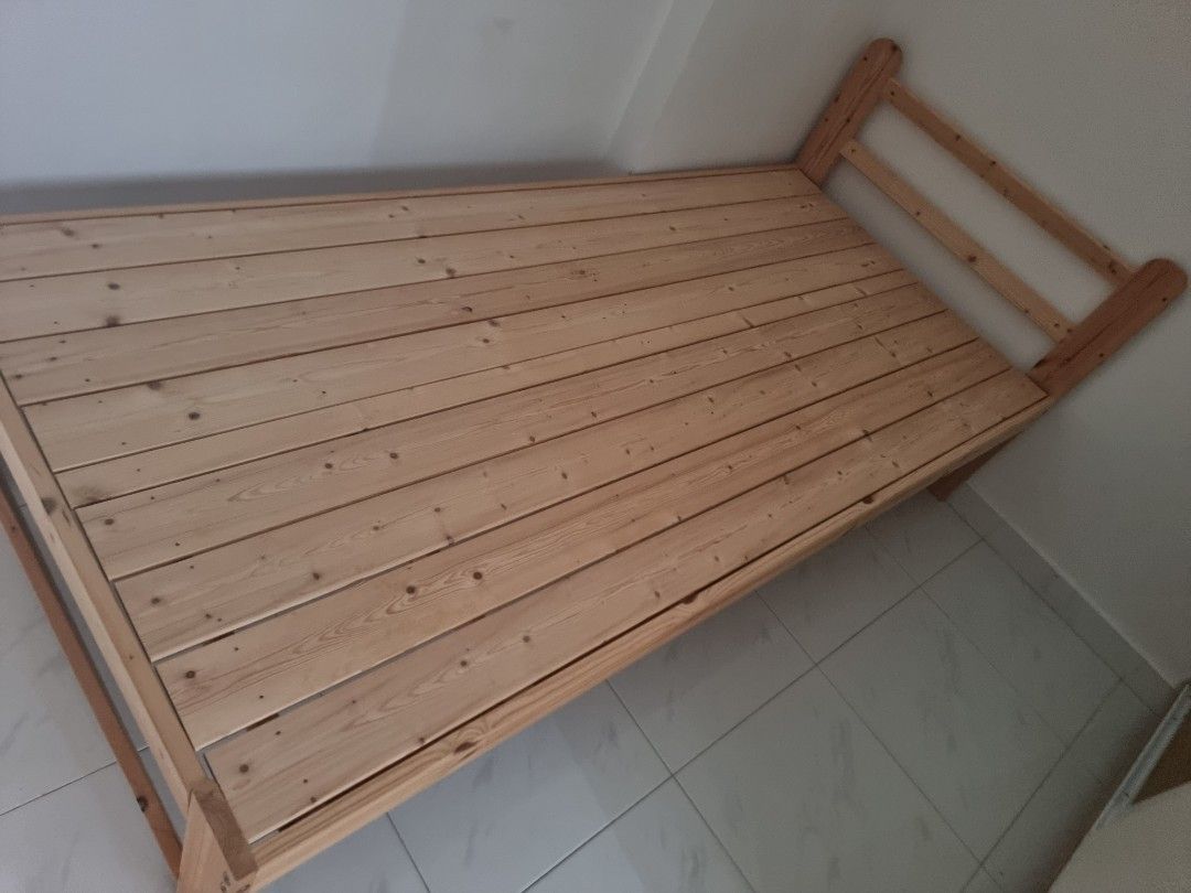Single bedframes (Category: Bed Frames & Mattresses) located in Singapore. Submitted by aijis (Listing ID 1447372764, Image 3). Description: 4 bed frames, 3 mattress available bed frame - $25 each mattress $20 each self collect from tampines.