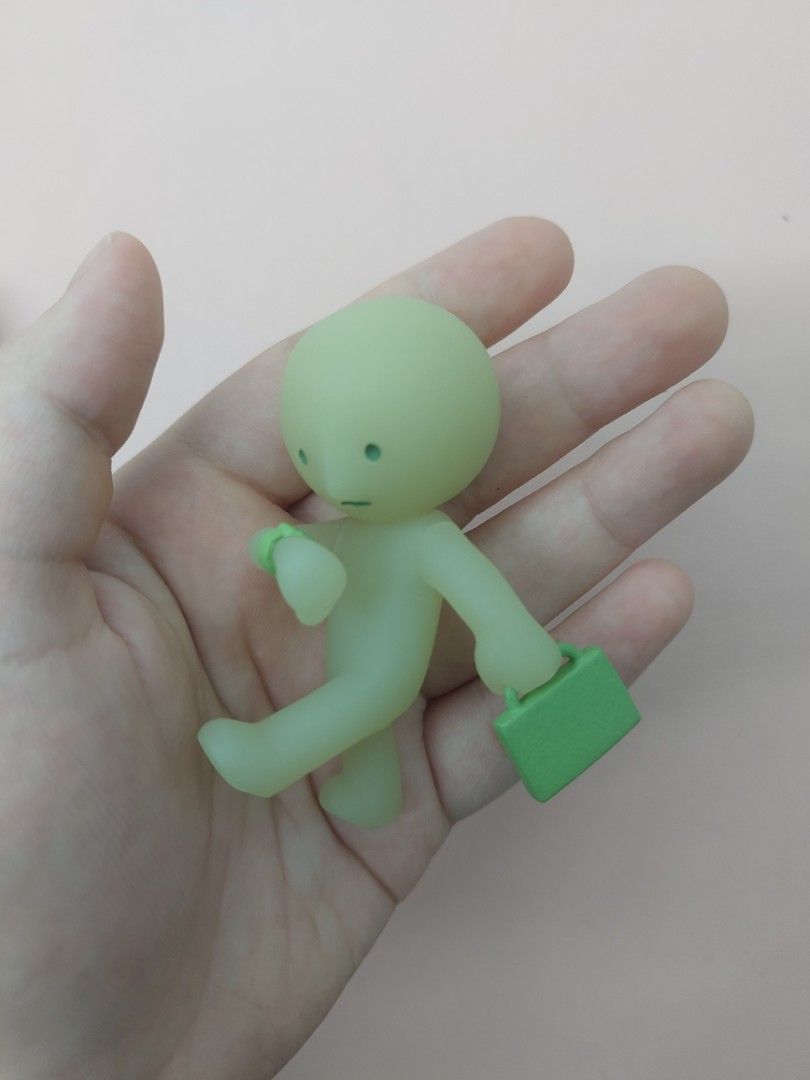 SMISKI Work Series (2022) (Category: Designer & Blind Box Toys) located in Antipolo. Submitted by alaljr (Listing ID 1447582096, Image 3). Description: SMISKI Figures from the Work Series (2022) Glow in the dark ✨️ Very good condition, P550 each pc P1,000 TAKE BOTH *SMISKI On the Road is RESERVED Perfect for collectors, as display, and for gifts ^^.