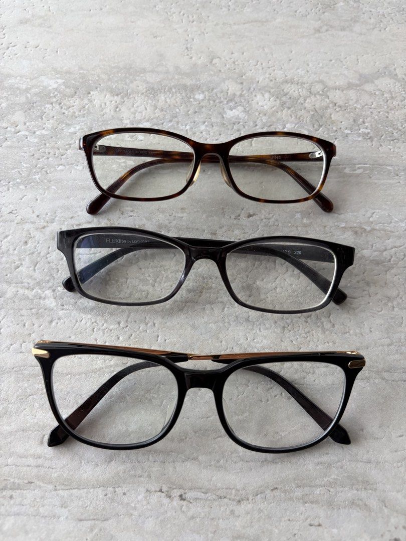 Spectacle frames (Category: Sunglasses & Eyewear) located in Singapore. Submitted by mattselling_81445452 (Listing ID 1447612204, Image 1). Description: .