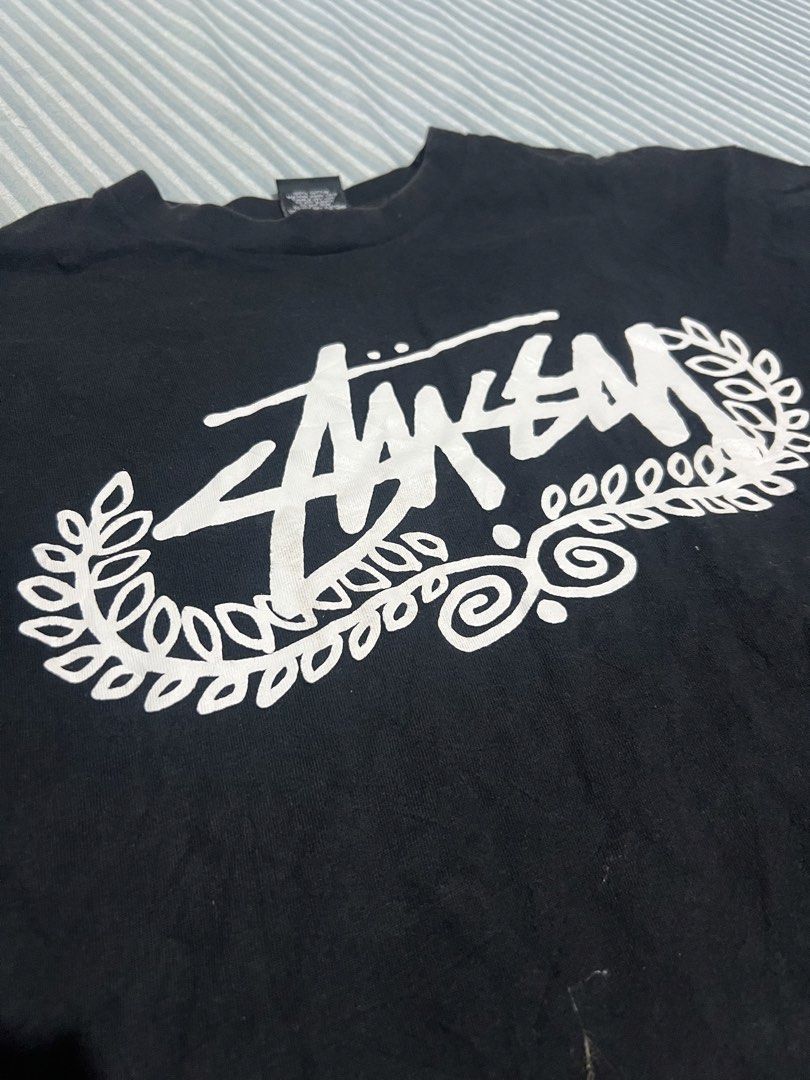 STUSSY VINTAGE (Category: Tshirts & Polo Shirts ) located in Daraga. Submitted by sudeee (Listing ID 1447616176, Image 2). Description: STUSSY VINTAGE AUTHENTIC Dimes:21 x 28.5 Issue:Minimal Fadings Color Rate: 9.5/10.