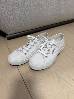 （分類：）位於 。 由 closet__store 提交（商品編號 1447584571，圖片 1）。簡介： 。