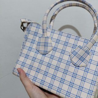 (Kategori: ) berada di . Dikirim oleh preloved_clothes77 (ID iklan 1447578264, Gambar 1). Deskripsi: .
