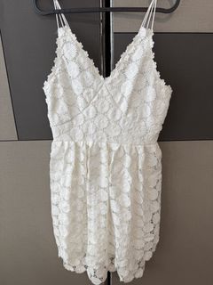(Category: ) located in . Submitted by clothessss.lover (Listing ID 1447545125, Image 1). Description: .