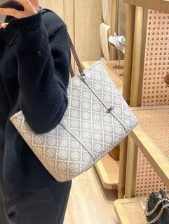 （分類：）位於 。 由 bellezza. 提交（商品編號 1447522980，圖片 1）。簡介： 。