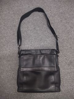 (Category: ) located in . Submitted by st3preloved (Listing ID 1447651458, Image 1). Description: .