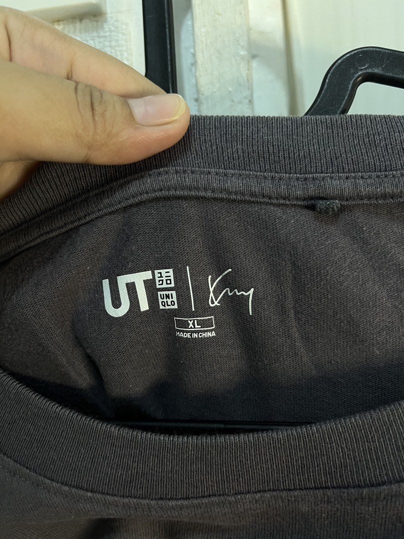 Uniqlo Shirt (Category: Shirts) located in Rizal. Submitted by dyclutterr (Listing ID 1447588239, Image 3). Description: .