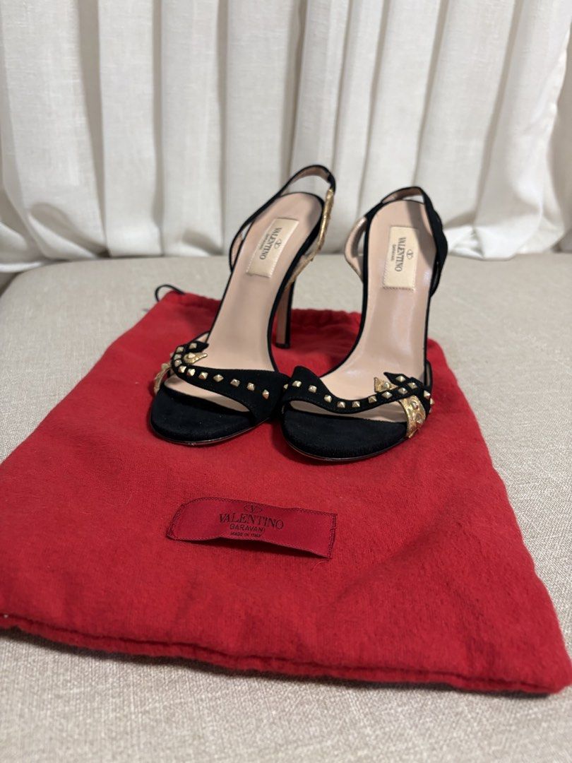 Valentino heels (Category: Sneakers & Footwear) located in Las Pinas. Submitted by lovedmnl (Listing ID 1447595114, Image 1). Description: Size 37.