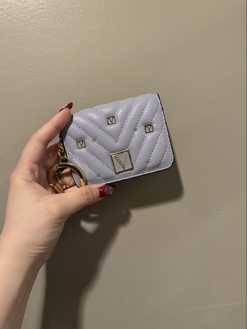 Victoria Secret Card Holder (Category: Wallets & Card holders) located in Manila. Submitted by rileyyy28 (Listing ID 1447619777, Image 2). Description: .
