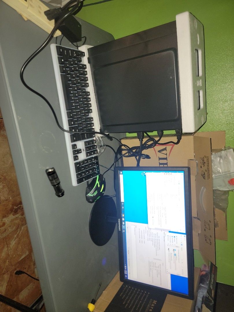 Desktop Computer Set with Keyboard and Mouse (Category: Desktops) located in Quezon City. Submitted by pageme.online (Listing ID 1447549073, Image 2). Description: - Complete Viewpoint desktop computer set - Includes monitor, keyboard, and mouse - Detailed specifications Windows 10 Original Licensed Ryzen 5 Pro 8GB Ram 256 SSD 1TB HDD 19" Monitor Keyboard and Mouse - Original Packaging - Ready for a new owner 3 sets available =============== 1 DE
