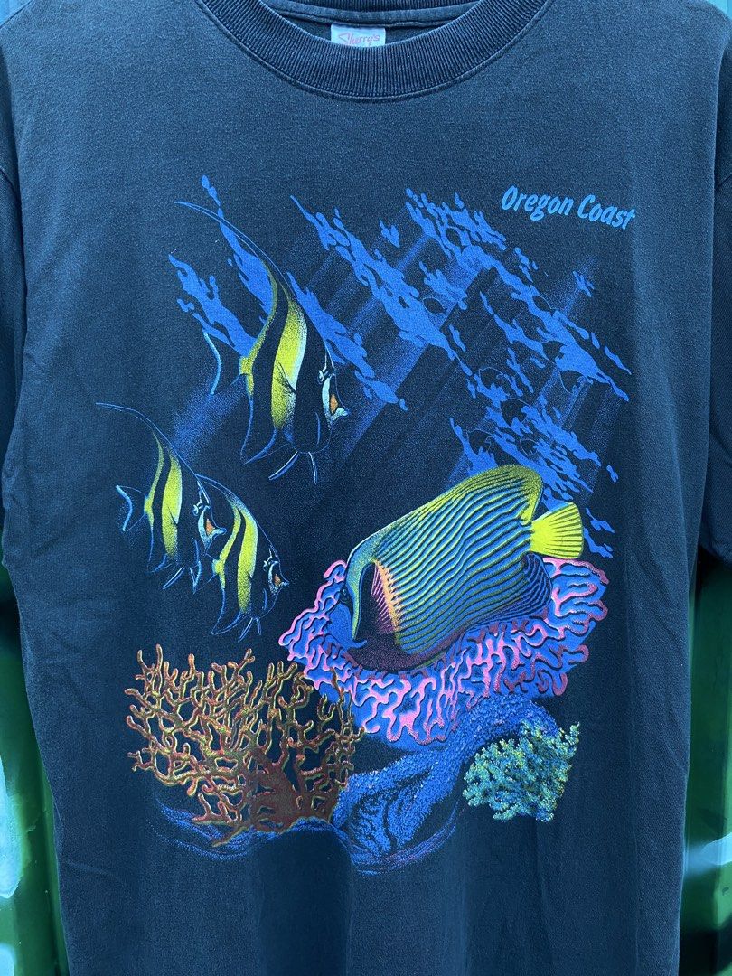 Vintage 90s Oregon Coast (Category: Tshirts & Polo Shirts ) located in Cebu City. Submitted by gianperothrifter (Listing ID 1447654498, Image 3). Description: Vintage 90s Oregon Coast Size L on tag 21.5x30 Excellent condition Php 650.