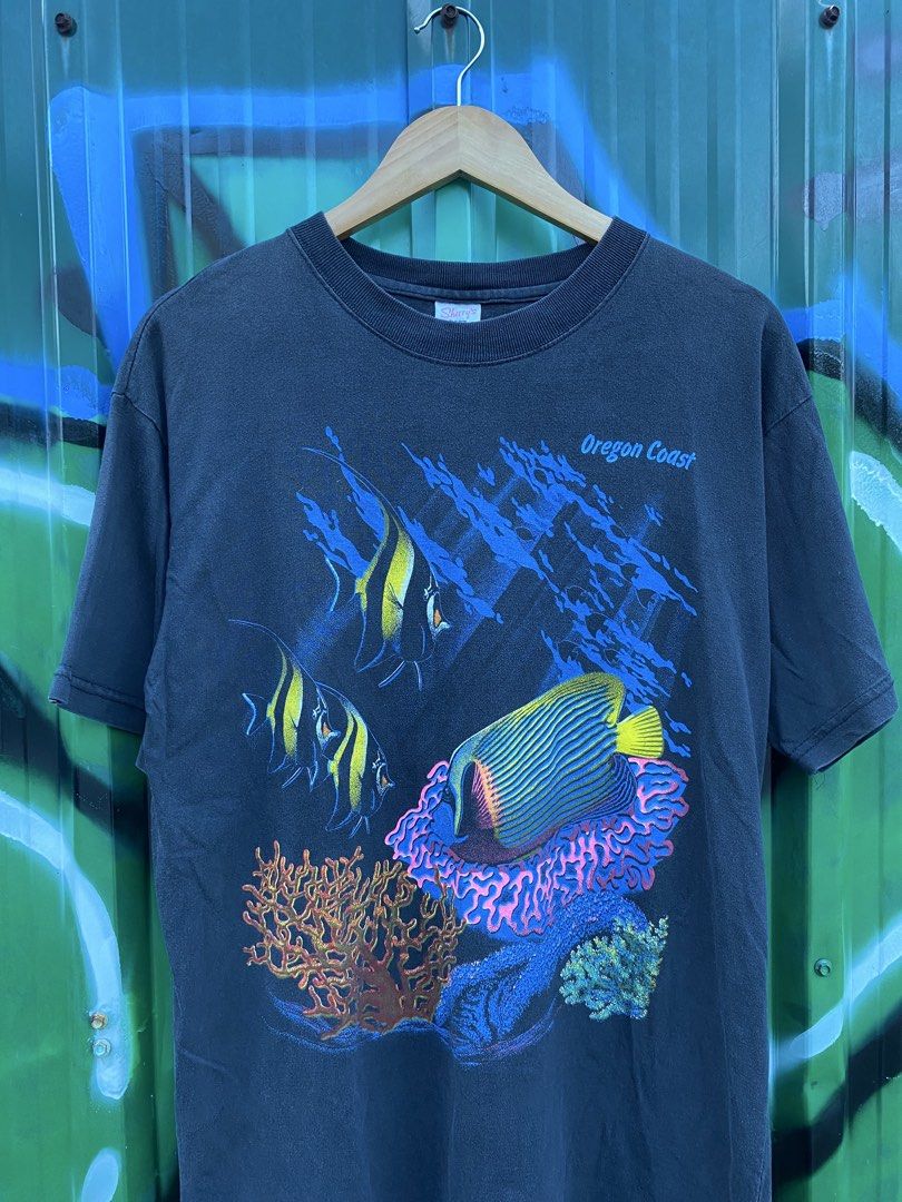 Vintage 90s Oregon Coast (Category: Tshirts & Polo Shirts ) located in Cebu City. Submitted by gianperothrifter (Listing ID 1447654498, Image 2). Description: Vintage 90s Oregon Coast Size L on tag 21.5x30 Excellent condition Php 650.