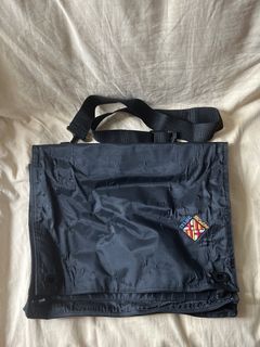 （分類：）位於 。 由 yannisk93 提交（商品編號 1447512156，圖片 1）。簡介： 。